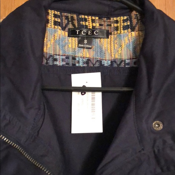 Utility Jacket - Picture 2 of 6